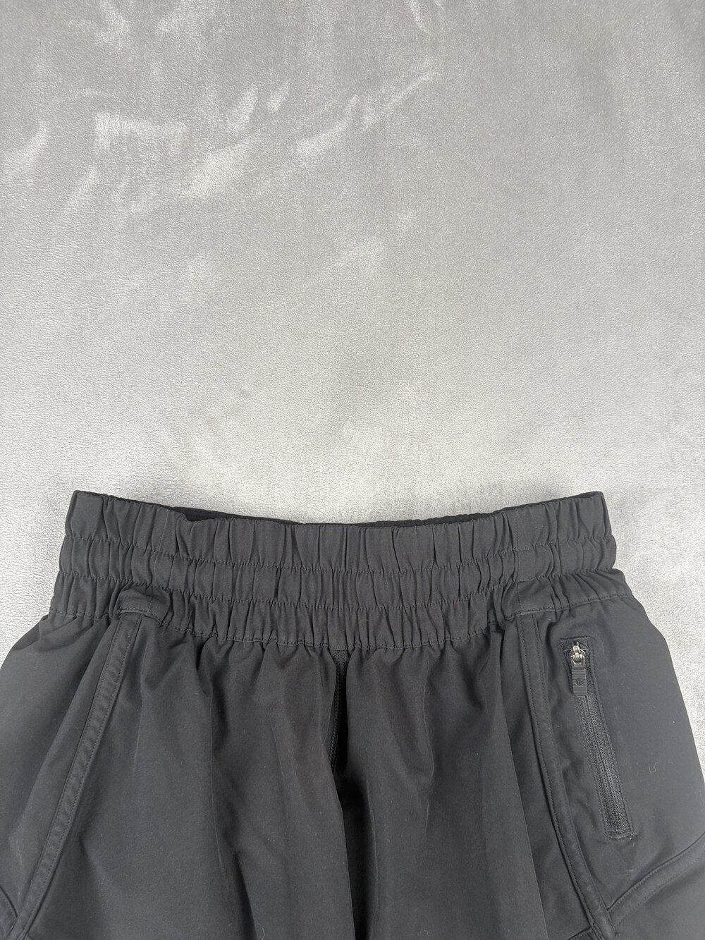 Lululemon Women's Size 4 Black Layered Running Shorts - Picture 6 of 10